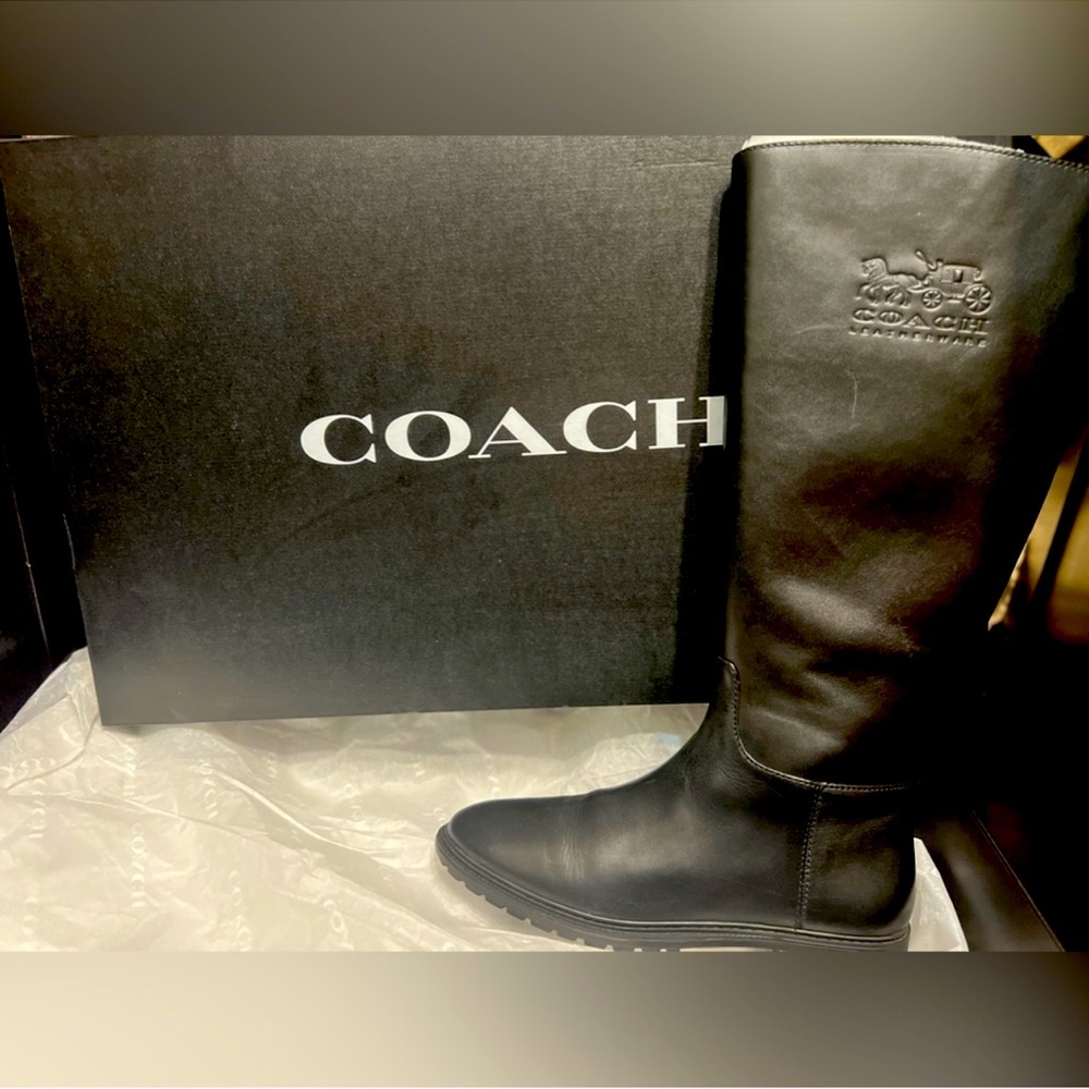 Coach Fynn Leather Boot US Women size 8.5
New Condition